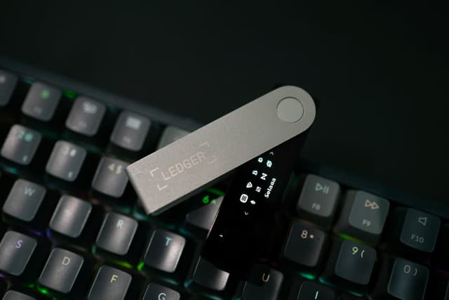 Zilliqa suspende las transacciones de ZIL tras una falla crítica en Ledger que data de 2019 - DiarioBitcoin