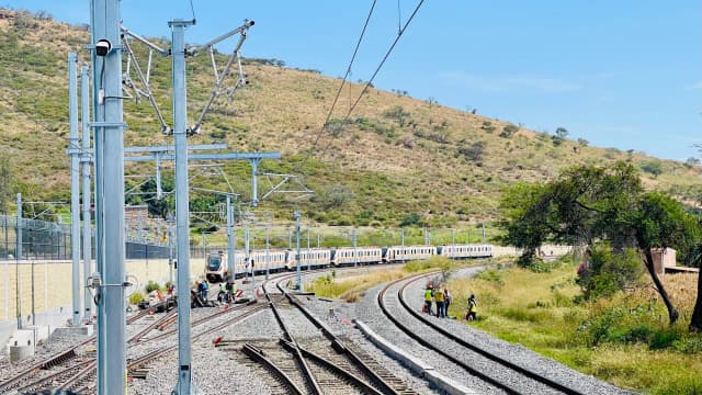 Hitachi Rail desarrollará sistema ferroviario de corredor Saltillo-Nuevo Laredo • Infraestructura • Forbes México