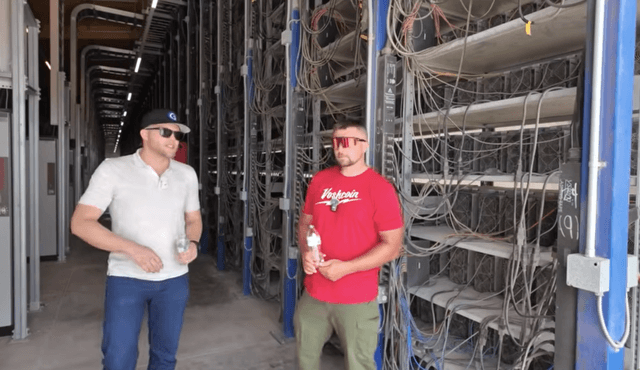 Inside a Texas Bitcoin Mine: How Crypto Miners Are Battling AI for Grid Power - TechBullion